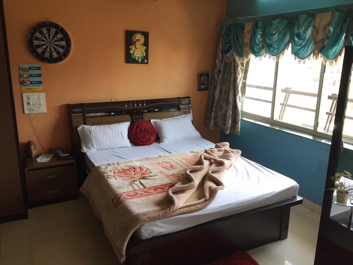 Sarang Lodging & Boarding Villa Satara Exterior photo